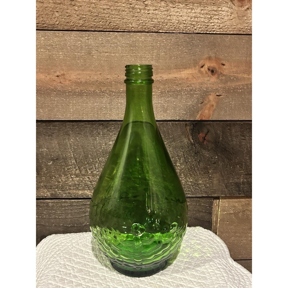 Gallo Wine ~ Half Gallon Flavor Guard Bottle ~ Vintage Green Glass with Grapes